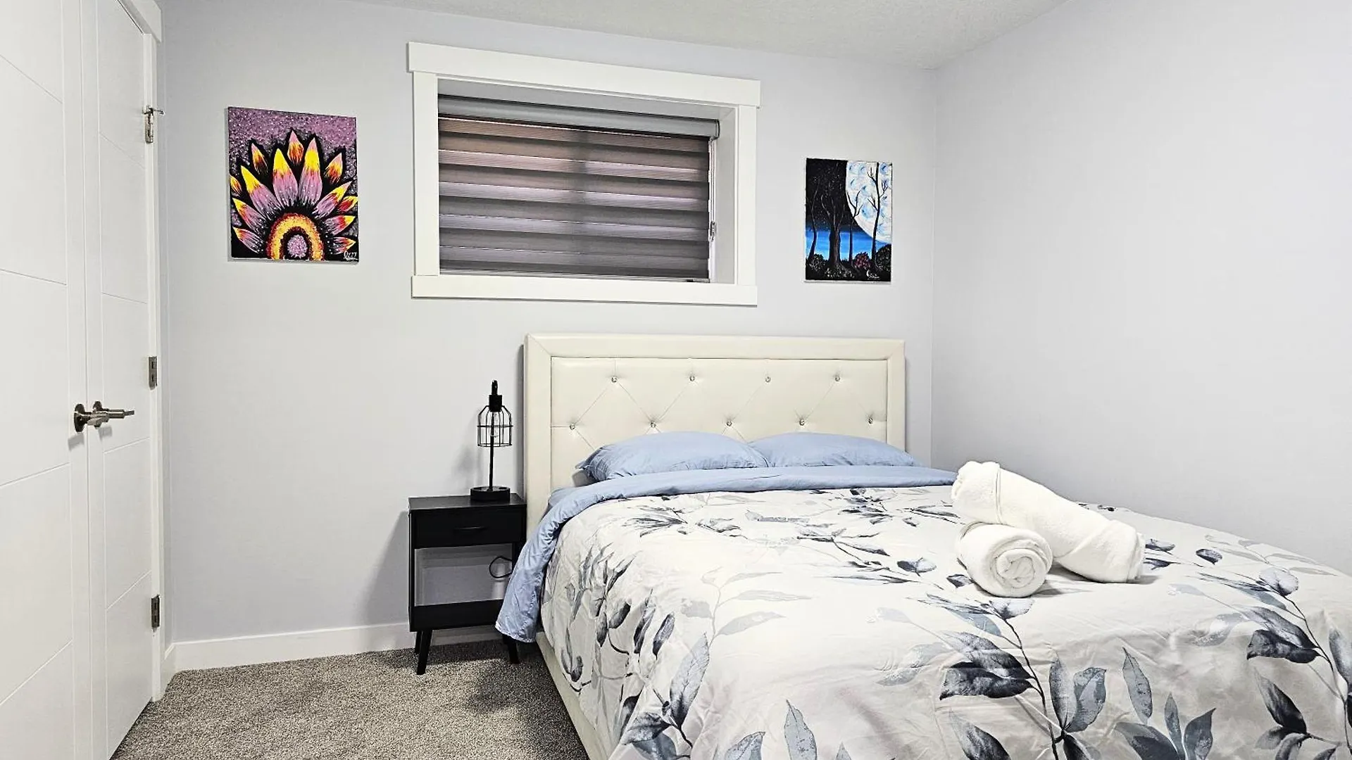Guest Suite In Southeast YYC 0*,  Kanada